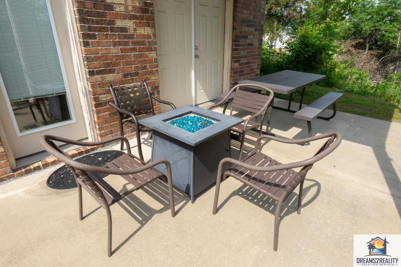 4Br Walk-In - Foosball Table - Hot Tub - Fire Pit - Free Tickets Included - Dv166 Branson Exterior photo